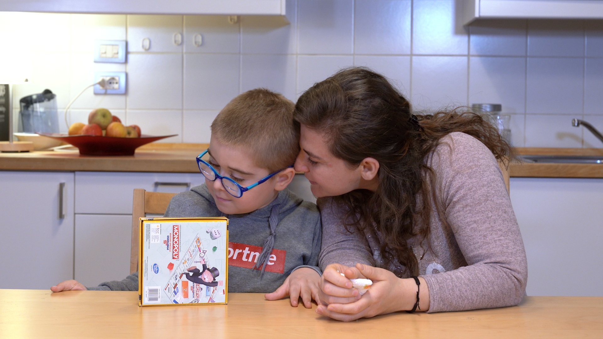 Matteo Caccia racconta la storia di Anxhela e Joel